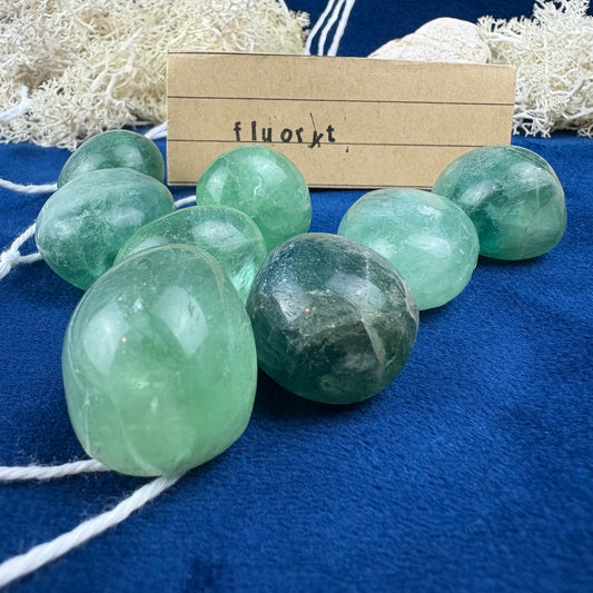 Fluoryt otoczak