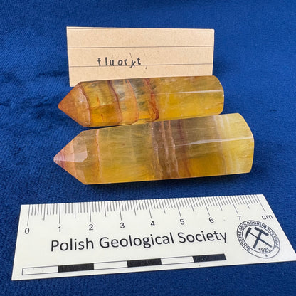 Fluoryt piramidka żółta